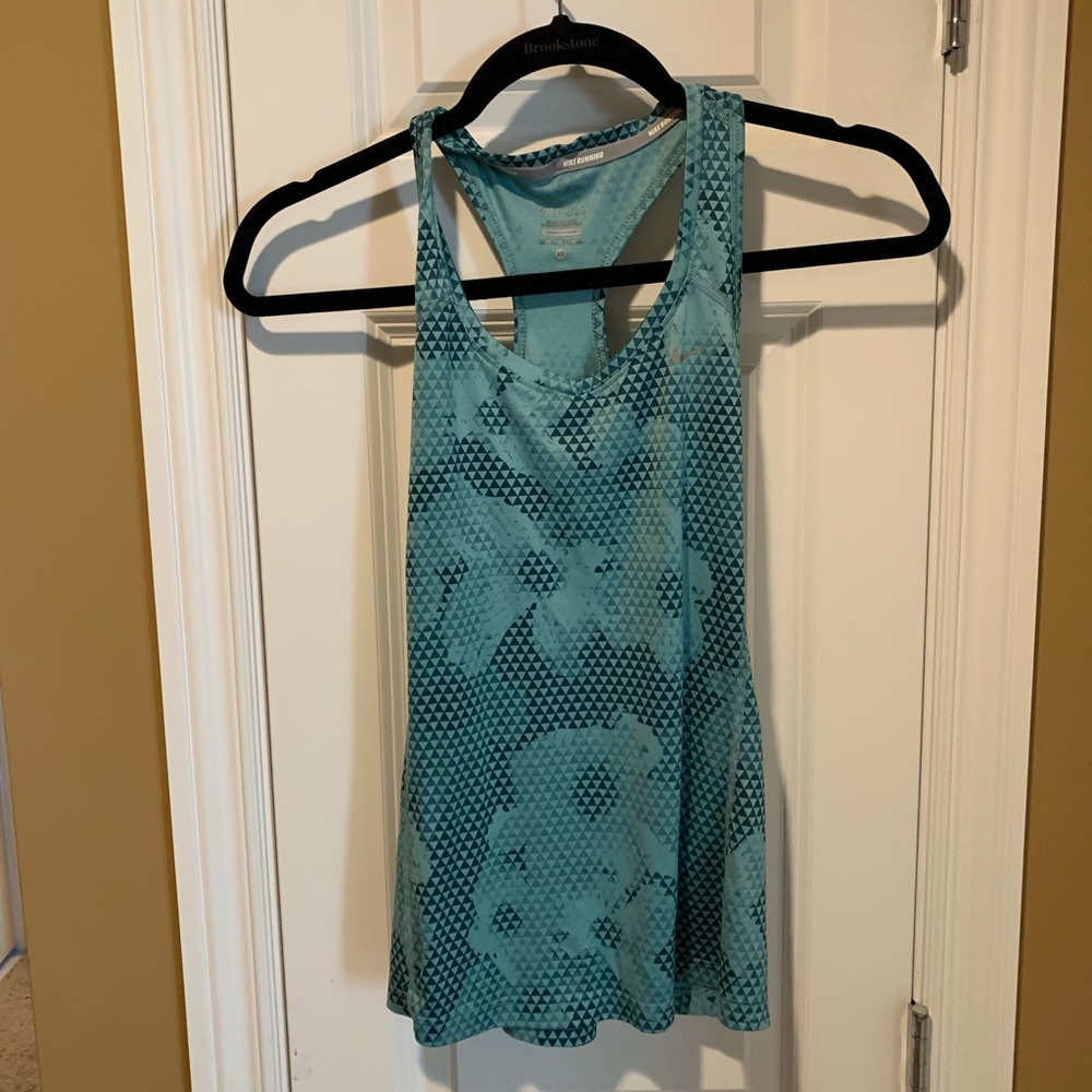 XS women’s Nike running tank